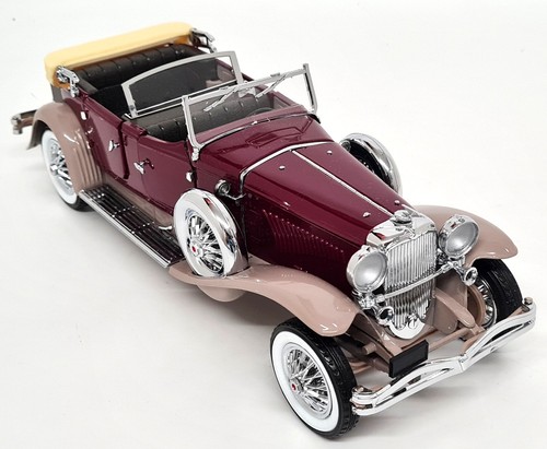 Franklin 1/24 - Duesenberg J Derham Tourster Red 1930 Diecast Model Car - Picture 6 of 9