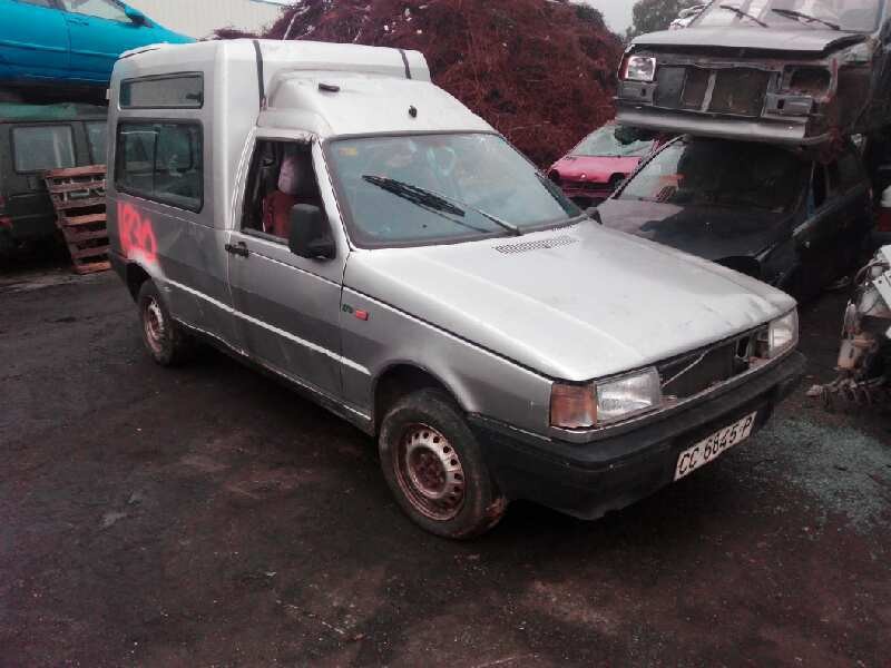 Foto 9 di 10