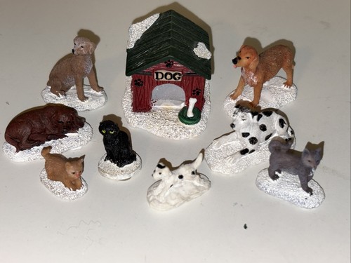 St Nicholas Square Christmas Village Dogs Cats and Doghouse 9 Piece Figures - Picture 2 of 7