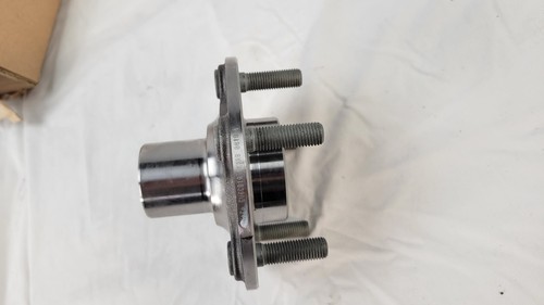 New 2013-2019 Genuine Ford Escape Front Wheel Spindle Hub HUB-396 GV6Z-1104-A - Picture 4 of 6