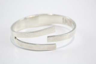 Taxco Sterling Silver Bangle Mexico Modernist Bypass Minimalist Hinged 51g