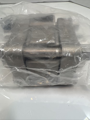 Swagelok SS-65TF16 Stainless Manual Ball Valve 1in - Picture 10 of 10