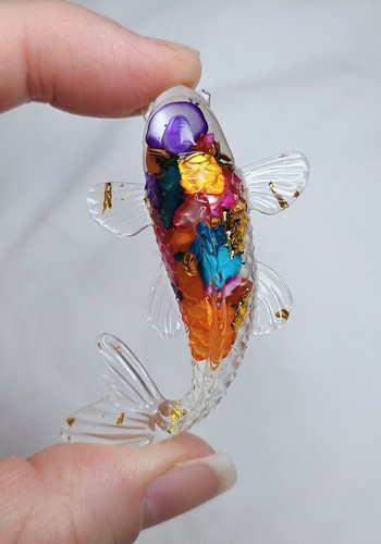 Set Of 3 Resin Crystal Chip Fish With Lucky Coins - Red & Multicolour Shell - Picture 2 of 5