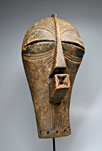A Songye Female Kifwebe Mask - Picture 4 of 6