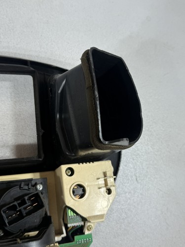 2003-2006 Toyota Tundra A/C Heater Climate Temperature Control Assembly OEM - Picture 9 of 18