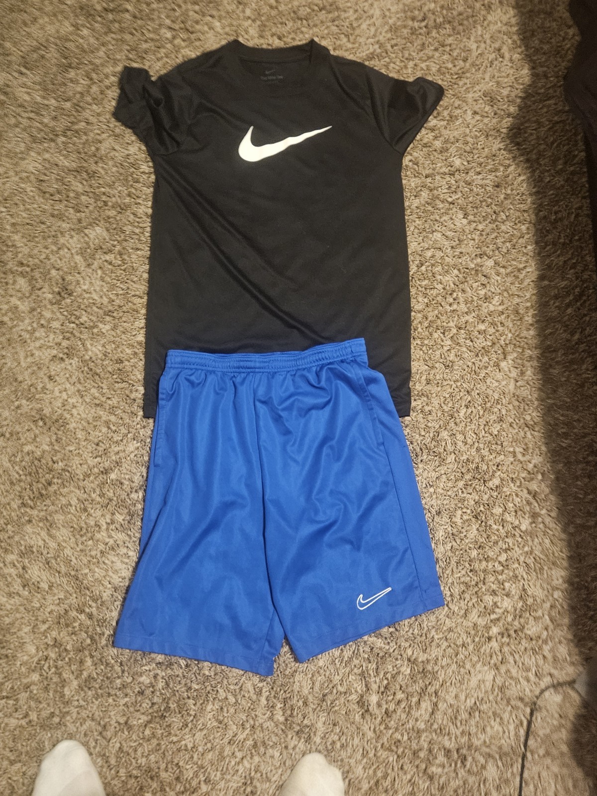 Picture 1 of 5