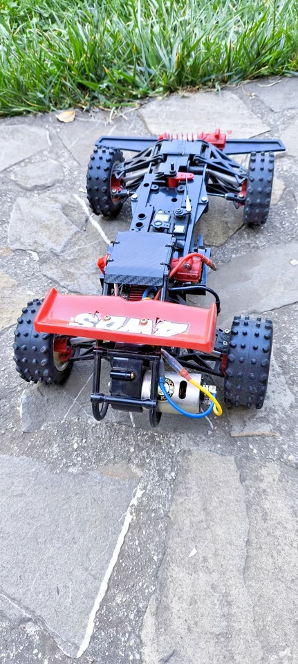 Vintage Thunder tiger The tiger 4WDS RC buggy - Bild 4 von 4