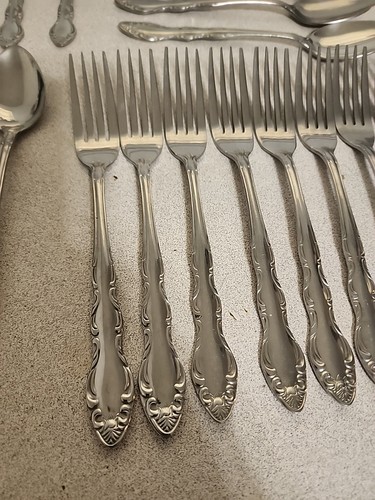 50 Pcs. CAY1 Pattern Stainless Flatware By CARLYLE SILVER *Good User Grade* - Picture 4 of 23