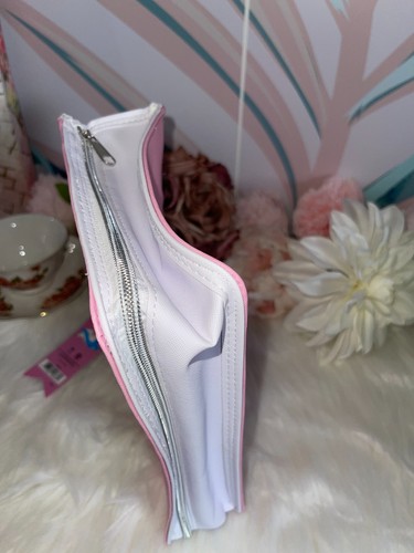 Disney Alice Nel Paese delle Meraviglie Wet N Wild Borsa Trucco NUOVA - Foto 3 di 4