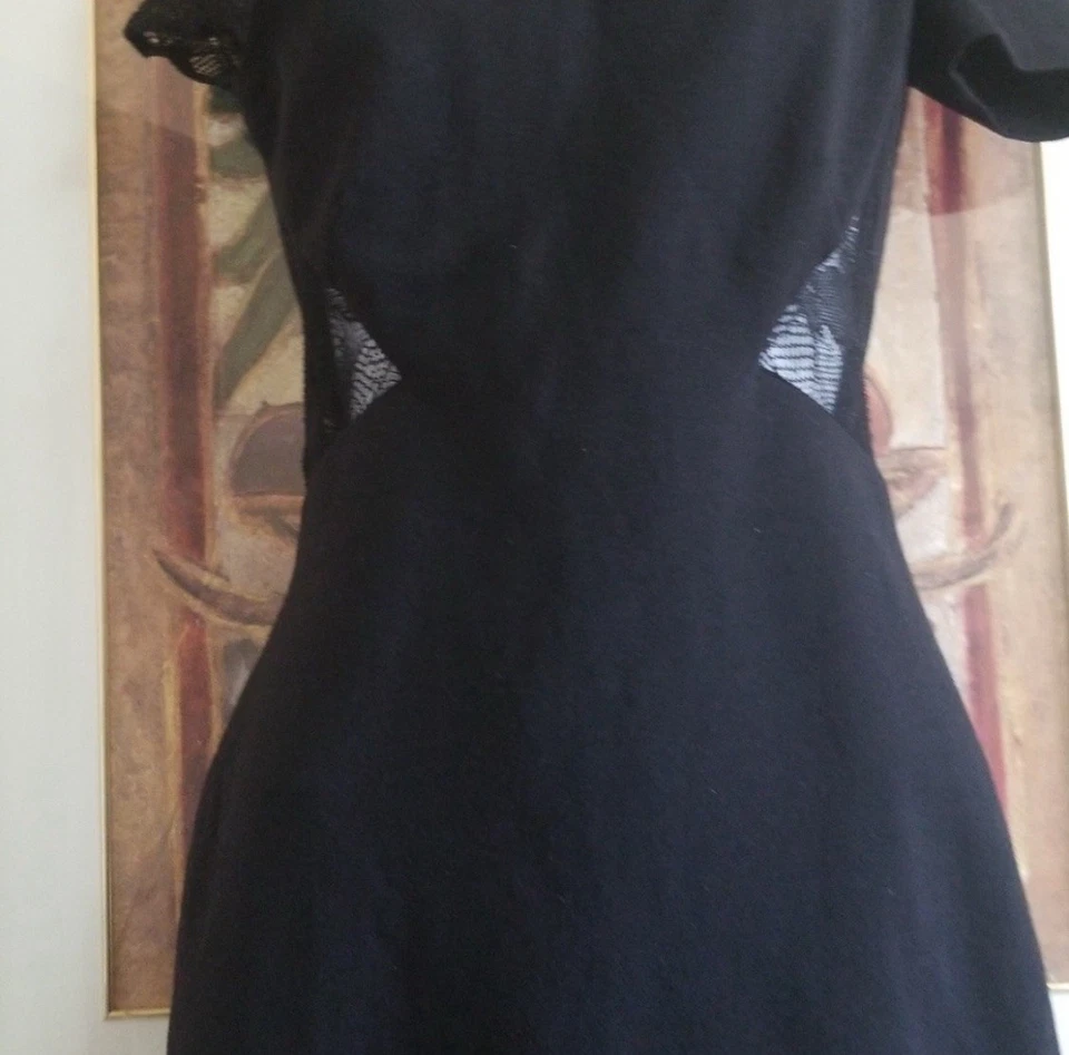 🦊🥰🦊 Auténtico vestido Versace Versus encaje cóctel inserción Foto 4 de 4