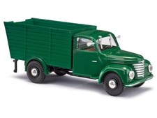 Framo V901/2 Tiertransporter grün Modell von Busch 1:87