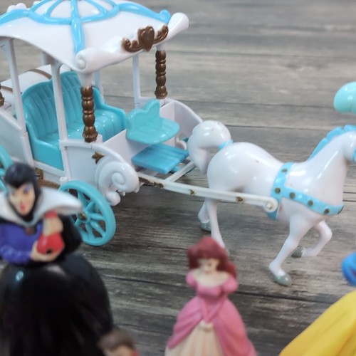 20 Vintage Applause Disney Princess Toy Souvenir PVC Figures Lot Cake Toppers - Bild 11 von 15