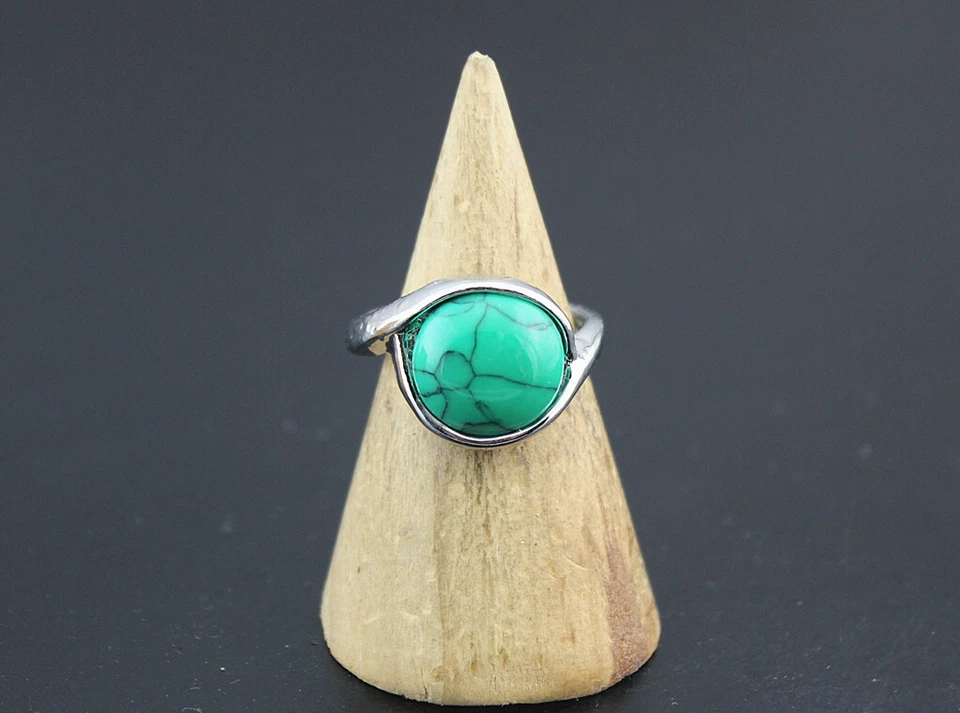 Venta al por mayor lotes mixtos 35 piezas anillos de mujer piedra natural verde joyería anillo P de plata Foto 4 de 4