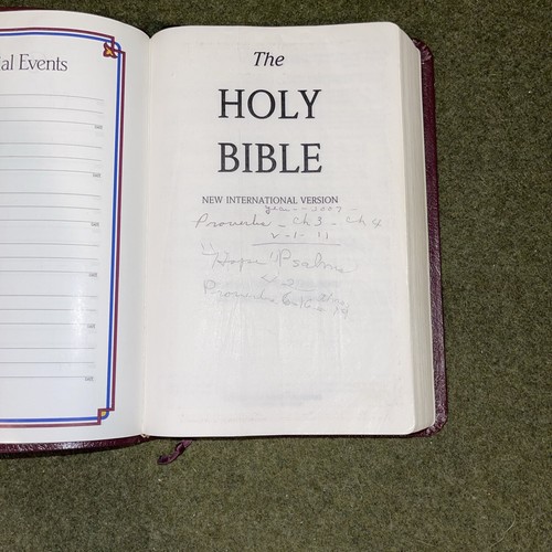 NIV Thinline Bible 1996 Burgundy Bonded Leather Belgium 1984 - Picture 9 of 12