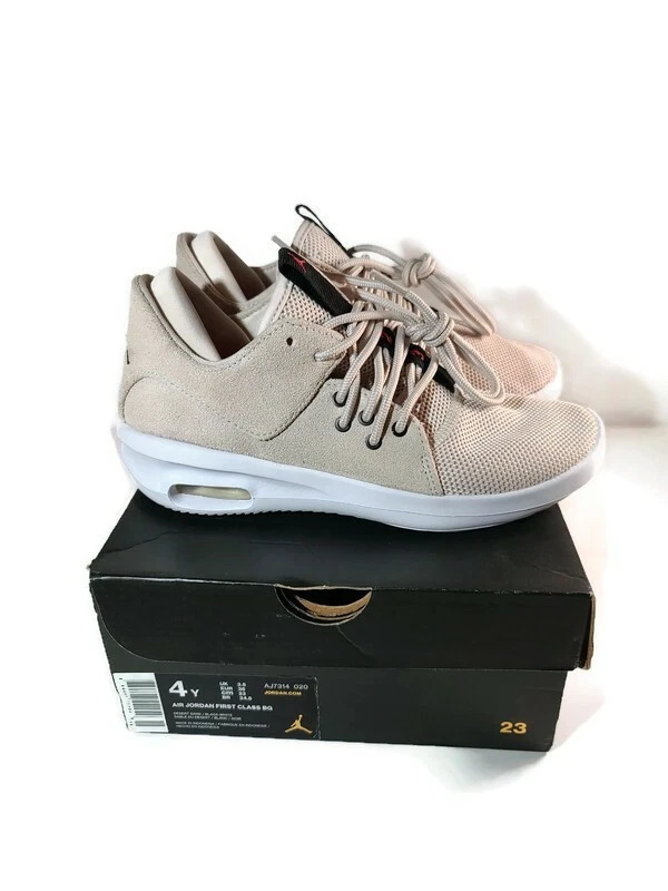 Air jordan cheap first class women's