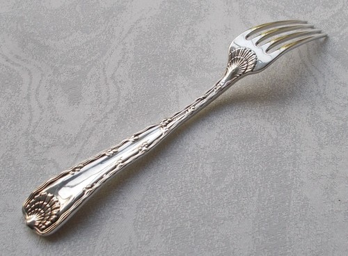 *RARE* Rare Tiffany Wave Edge Pattern 1884 925 Sterling Silver Dessert Fork - Picture 3 of 6
