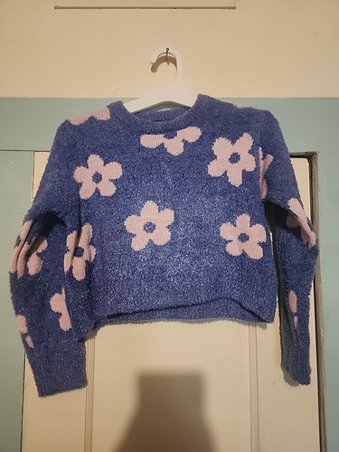 Girls Youth Sweater ART CLASS V Storm Blue Woodrose Daisy Long Sleeve Fuzzy 6x  - Picture 1 of 2
