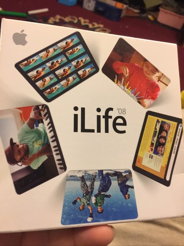 Apple iLife '08 Full Retail Version 5-User Family Edition MB016Z/A - Picture 1 of 2