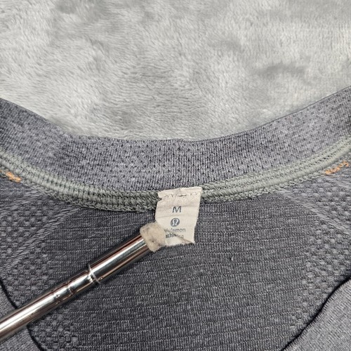 Lululemon performance long sleeve shirt mens medium gray pullover base layer - Picture 6 of 15