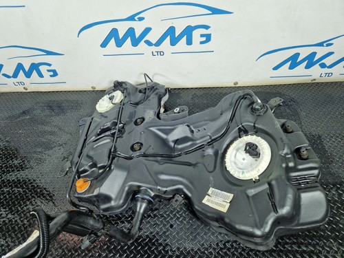 12-17 AUDI S5 CONVERTIBLE GENUINE PETROL ENGINE FUEL TANK WITH PUMP 8W0201021AF - Picture 2 of 10