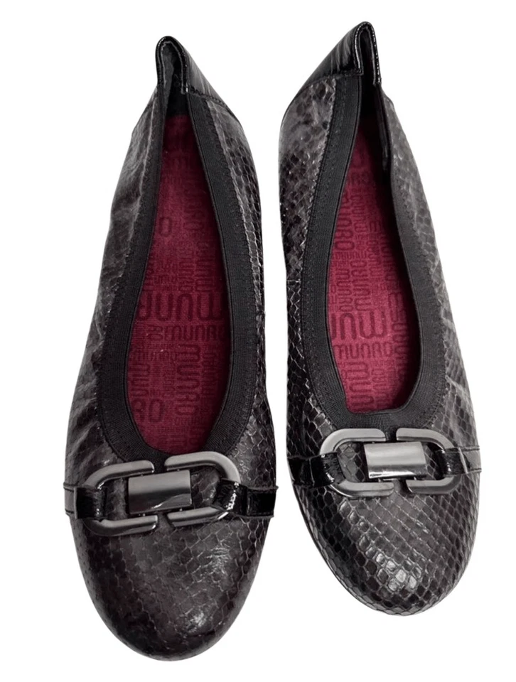 Munro Flats Size 6.5 Ivy II Black Snake Slip On Flexible - Image 4 of 4