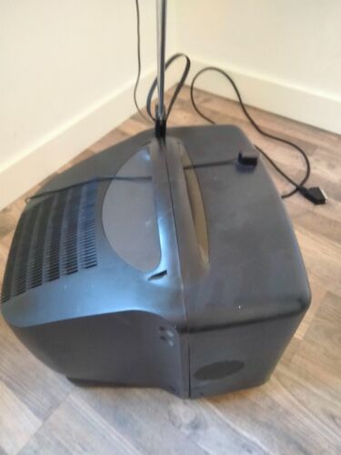 TELEVISOR SONY TRINITRON KV-M1430E 14" PANTALLA ANCHA CRT TV RETRO GAMING - Picture 4 of 5