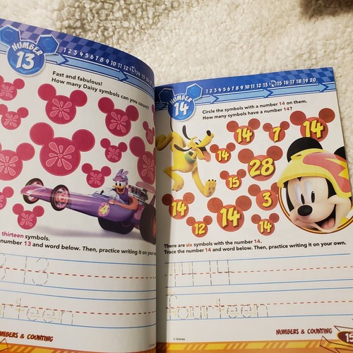 Disney Activity Lot of 4 Items - Coloring Book, Stickertivity, Colorforms, Comic - Picture 12 of 12