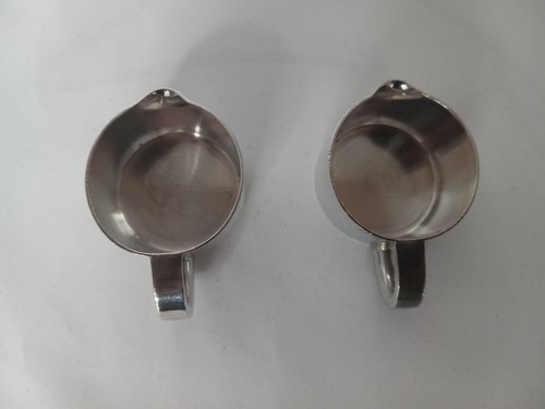 Rare Vintage Silverplate Handled Jar Milk Creamer or Sauce Cups 1" high/set of 2 - Picture 5 of 8