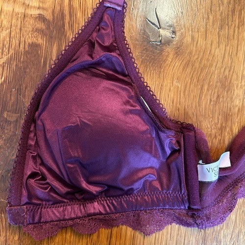 Victoria's Secret Front Close Chantilly Lace Bralette Bra Women’s Sz XS Berry - Picture 6 of 7