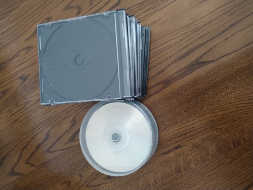 20 neue leere DVD und Karton 1183g