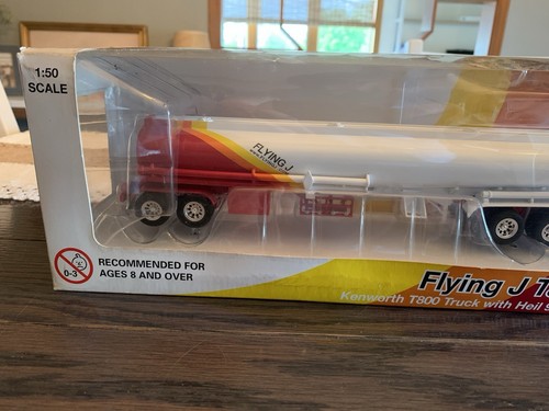 Norscot Flying J Kenworth T800 Tanker Truck W/ Heil 9200-DTS3 Diecast 1:50 58502 - Picture 3 of 16