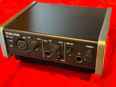 Tascam US-1x2 1in/2out USB 2.0 High Perf. Audio Interface for iOS or Windows