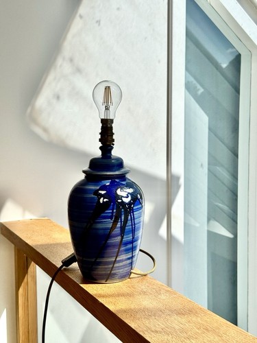 Base lampada astratta blu modernista ceramica studio (paralume non incluso) - Foto 9 di 18