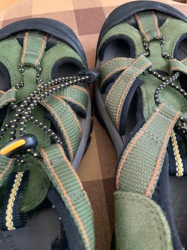 Sandalias Keen Venice H2 verdes impermeables al aire libre senderismo talla 8,5 XT-0107 - Imagen 9 de 9