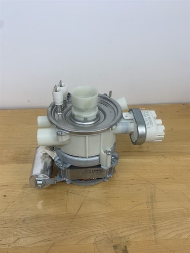 Miele Dishwasher Circulation Pump 10477421 - Picture 6 of 7