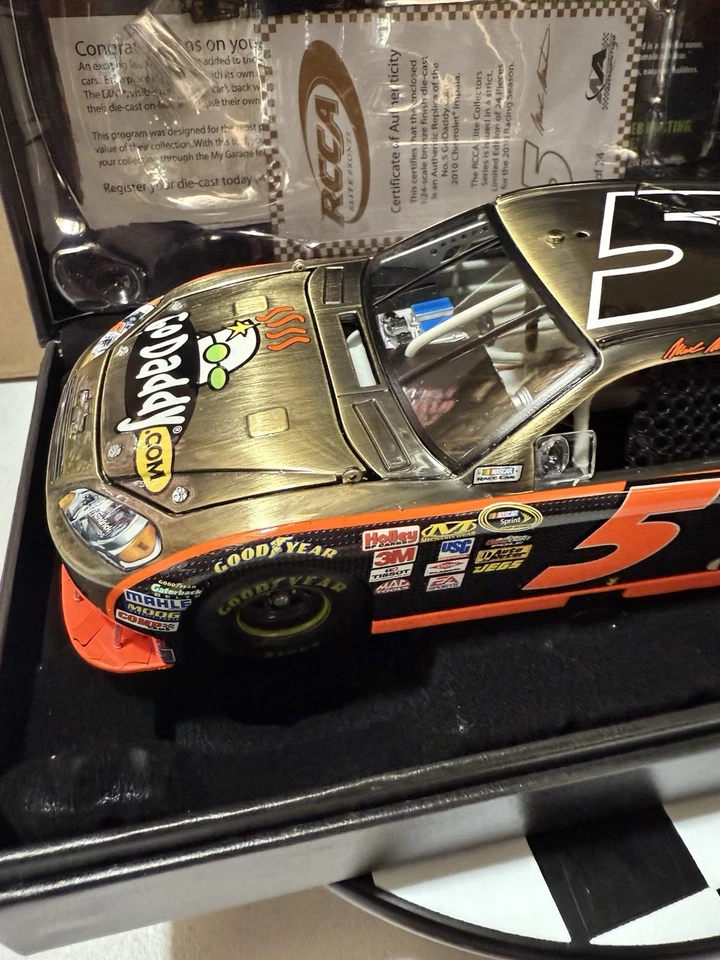 RARE* Mark Martin BRONZE FINISH ELITE #5 Go Daddy 2010 1/24 Nascar Diecast READ* - Image 4 of 4