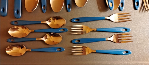 De colección 1971 Imperial Casualware 20 Piezas Cucharas Cucharas Tenedores Azul Inoxidable MCM - Imagen 5 de 6