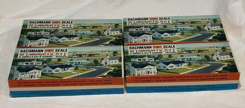 4 Bachmann O-S Scale Plasticville  Snap Platform Church Shanty With Boxes