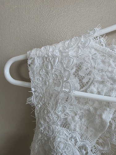 Nuevo con etiquetas Vestido de Boda June Bridals Blanco Encaje Talla 8 Mangas Casquillo Cerradura Espalda Ajustado - Imagen 4 de 17