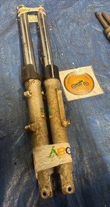 HONDA VFR800 2002-2005 FRONT FORKS CUSHIONS DAMPERS SPRINGS VFR 800 800A