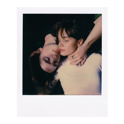 Polaroid Instant Film for 600 Cameras Classic Color - Picture 6 of 12