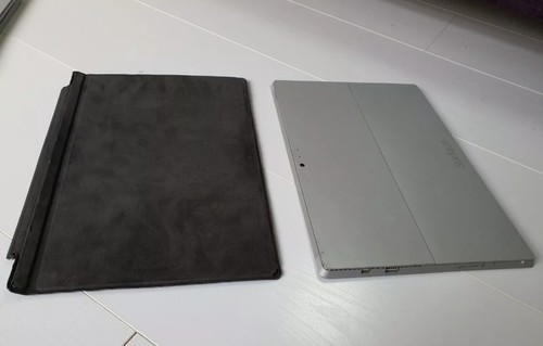 Microsoft Surface Pro 3 12.1 Core i5-4300U 1.90GHz 8GB 256GB Windows10 (Read...) - Picture 5 of 9