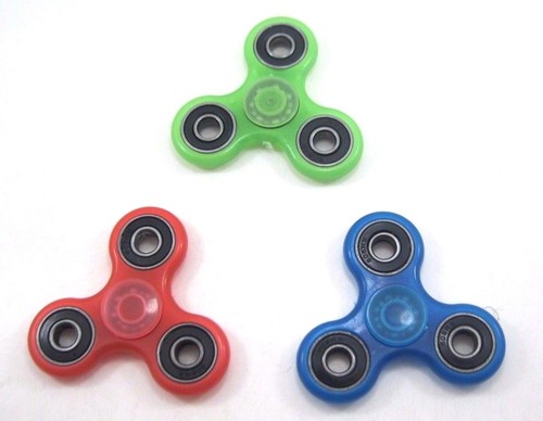 Hand Spinner Tri Fidget Finger Toy Glow In The Dark Fluorescence Random color - Picture 5 of 5
