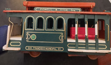 POWELL  HYDE STS. SAN FRANCISCO MUNICIPAL RY MADE IN TAIWAN TRAIN  e9393UXX