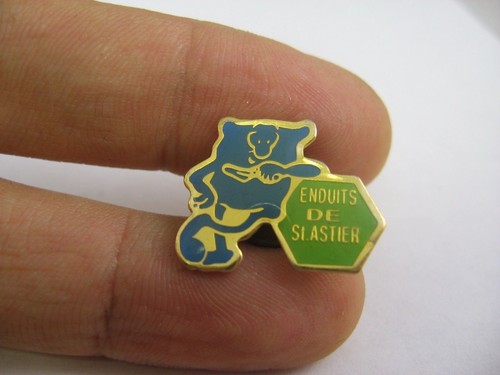 Enduits De Slastier Vintage French Advertising Pin - Picture 3 of 5