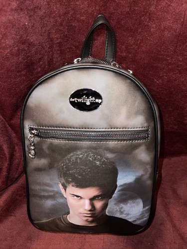 Twilight Team Jacob Mini Backpack Purse NEW with Tags! Retired New - Picture 3 of 6