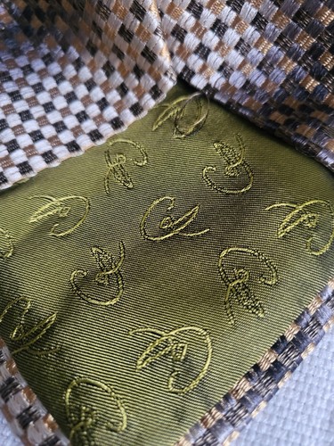 Christian Lacroix Tie 100% Silk, Silver & Gold Geometric Pattern Made In Italy - Picture 4 of 6