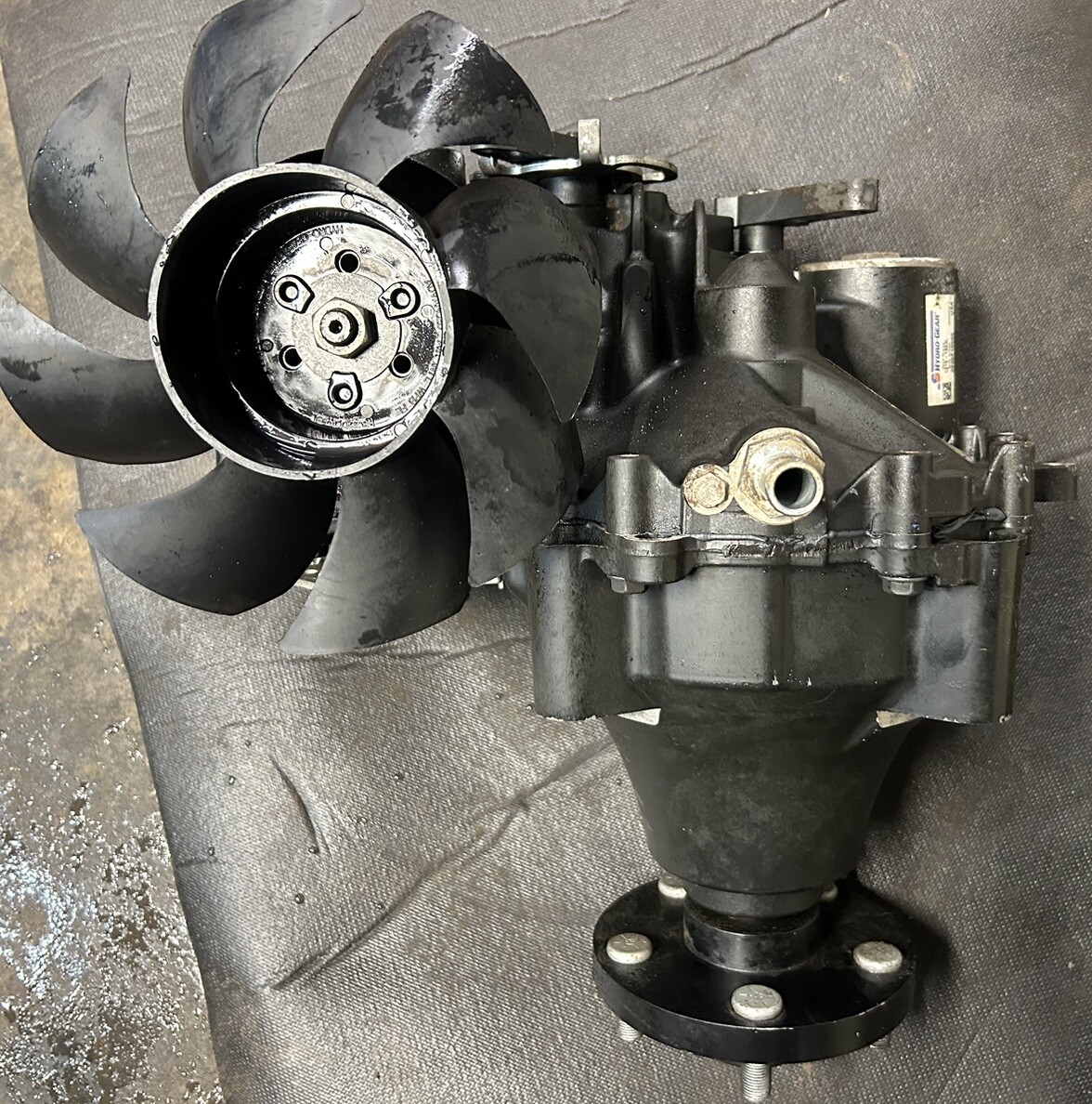 HYDRO GEAR 10151003L Scag Hydro Pump With Repairable Hole Hydraulic