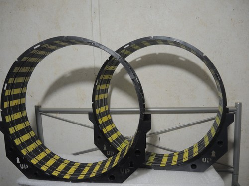 TYCO HO SLOT TRACKS 5879 (16) W/STANDS (2 ) FULL CIRCLES NOTHING BROKEN - Picture 2 of 2