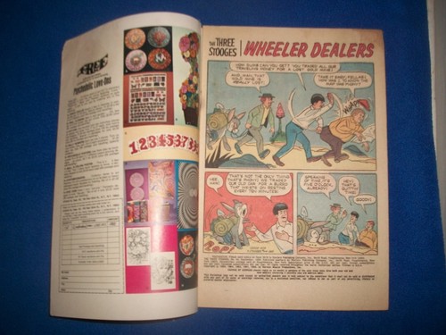Trajes de baño Three Stooges #44 Beach Boo-Boobs Gold Key Comics 1969 - Imagen 3 de 5